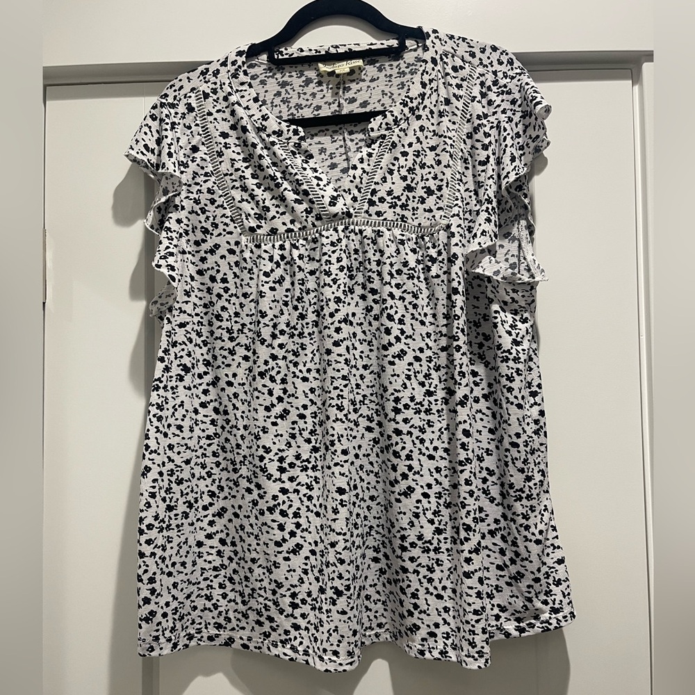 Indigo Rose 2X Black & White Floral Babydoll Blouse | Ruffle Sleeve Work Top